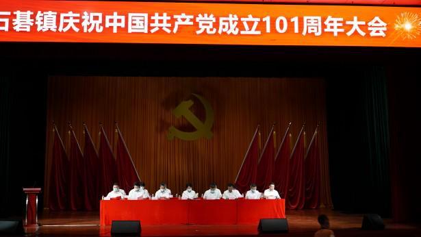送观影卡 |《古墓丽影:源起之战》:她如何绝地重生
